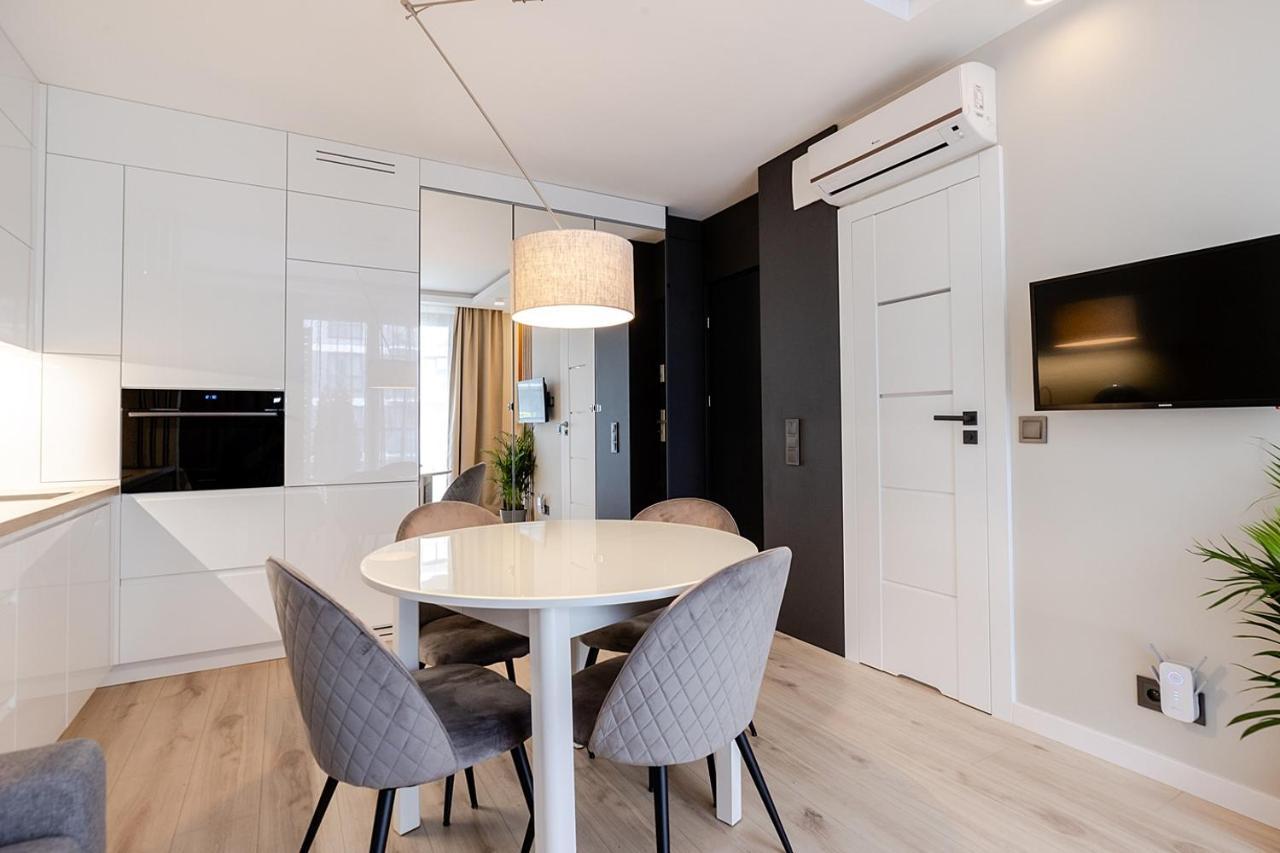 Apartment Wola, Wi-Fi, Smart Lock, Air Condition 华沙 外观 照片